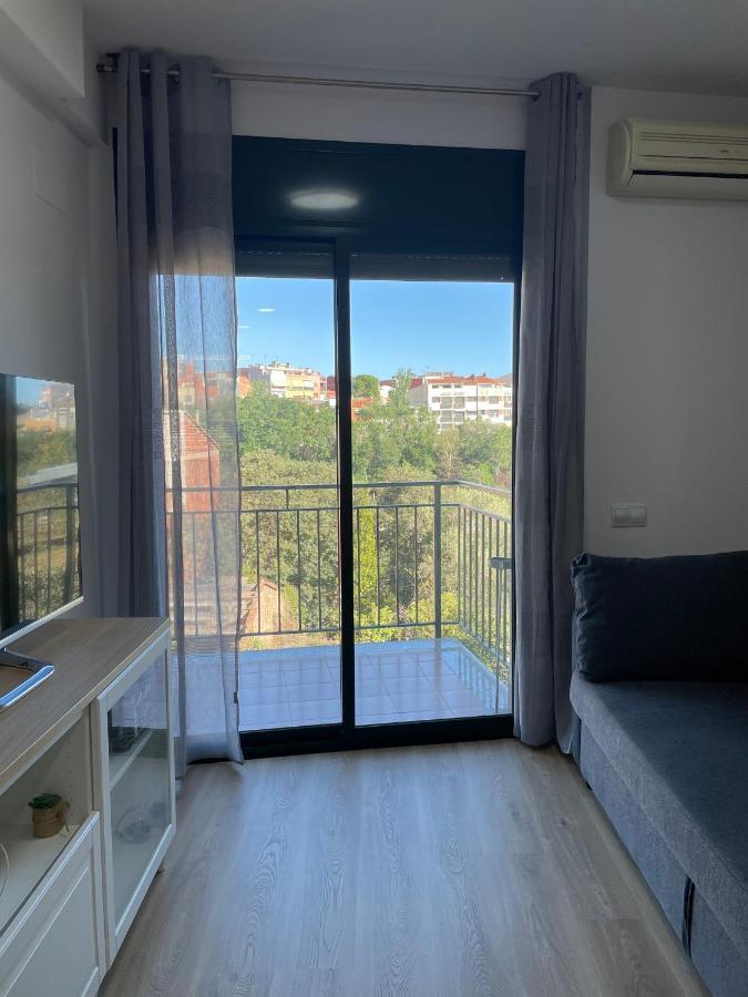 Acogedor Apartamento Vallparadis Con Parking تيراسا المظهر الخارجي الصورة
